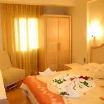 فندق Alenz مرمريس