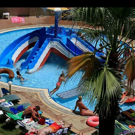 Alenz Hotel