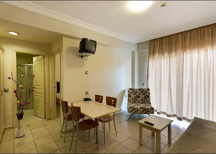 Alenz מלון מרמריס