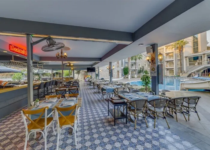 Alenz מלון מרמריס